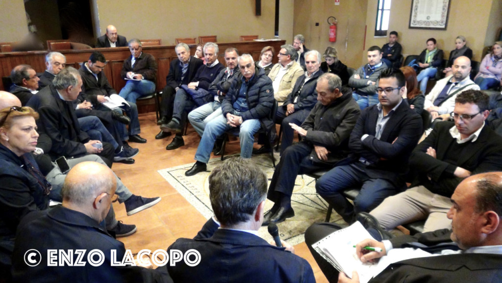 Locri - discussione Atto Aziendale