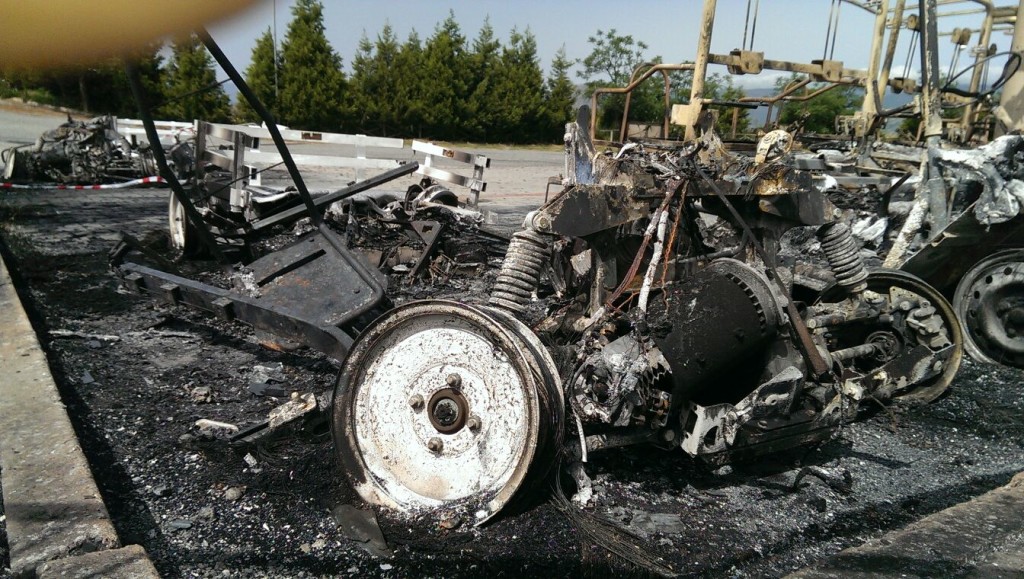 incendio auto gerace (1)