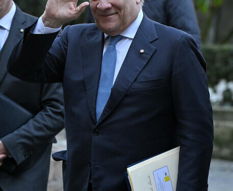 Il vicepremier e ministro degli Esteri, Antonio Tajani, durante il vertice Italia-Santa Sede a Palazzo Borromeo in occasione della celebrazione del 94/mo anniversario dei Patti Lateranensi, Roma, 14 febbraio 2023.  ANSA/ETTORE FERRARI