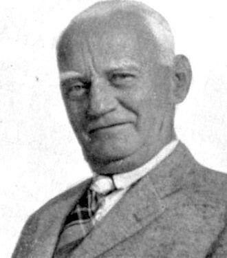 File source: http://it.wikipedia.org/wiki/File:G_rohlfs.jpg